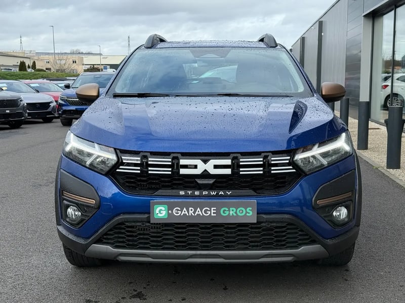 Photo de la voiture DACIA SANDERO ECO-G 100 GSR2 Stepway Extreme +