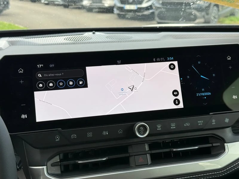 Photo de la voiture JEEP COMPASS 1.2 Turbo T3 145 ch BVR6 e-Hybrid Summit
