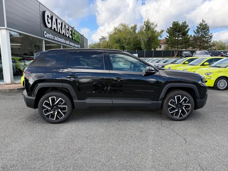 Photo de la voiture JEEP COMPASS 1.2 Turbo T3 145 ch BVR6 e-Hybrid Summit