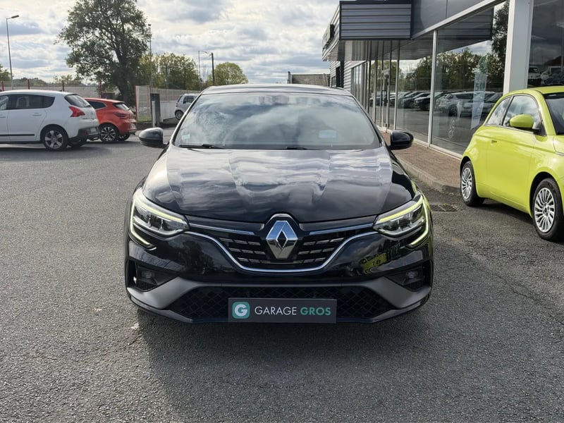 Photo de la voiture RENAULT MEGANE IV BERLINE Blue dCi 115 EDC - 20 R.S. Line