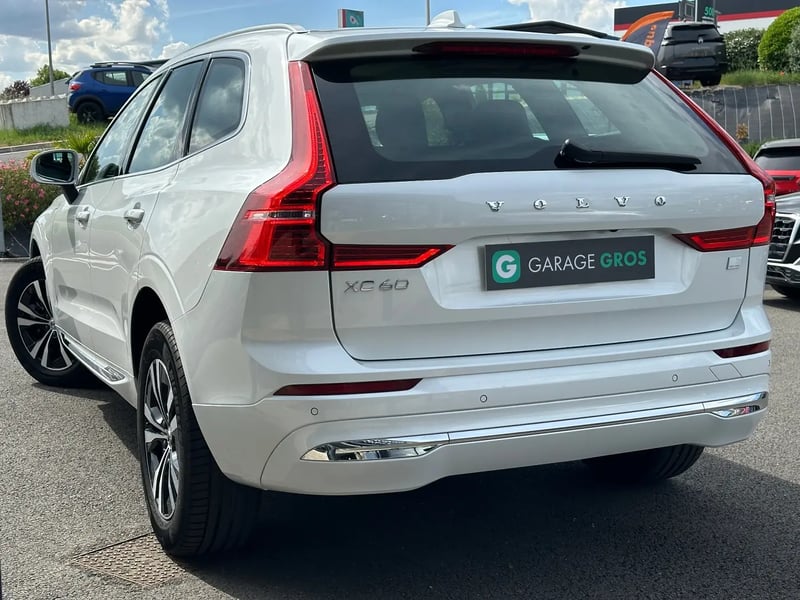 Photo de la voiture VOLVO XC60 T6 AWD Hybride rechargeable 253 ch+145 ch Geartronic 8 Plus Style Chrome