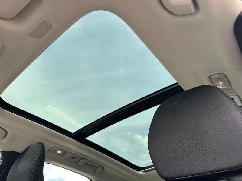 Photo de la voiture VOLVO XC60 T6 AWD Hybride rechargeable 253 ch+145 ch Geartronic 8 Plus Style Chrome