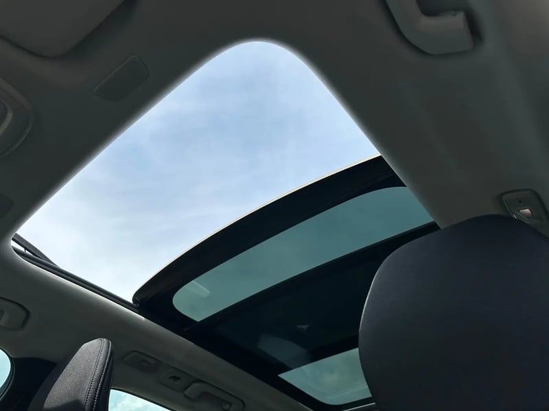 Photo de la voiture VOLVO XC60 T6 AWD Hybride rechargeable 253 ch+145 ch Geartronic 8 Plus Style Chrome