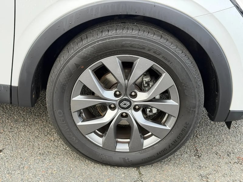 Photo de la voiture RENAULT ARKANA mild hybrid 140 EDC GSR2 Evolution