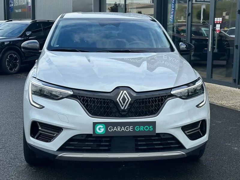 Photo de la voiture RENAULT ARKANA mild hybrid 140 EDC GSR2 Evolution