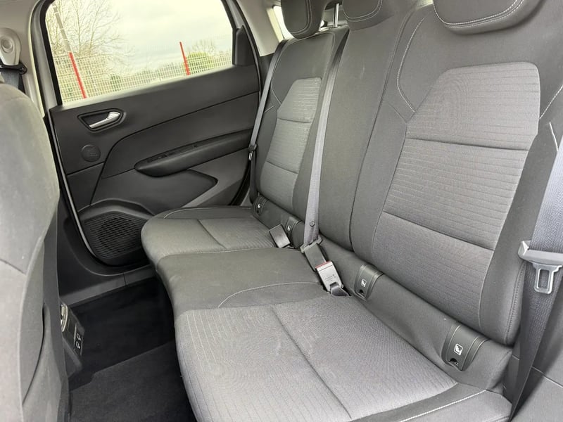 Photo de la voiture RENAULT ARKANA mild hybrid 140 EDC GSR2 Evolution