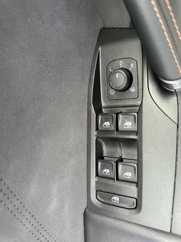 Photo de la voiture CUPRA FORMENTOR 1.5 eTSI Hybrid 150 ch DSG7 V