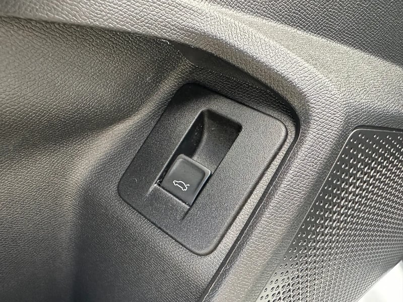 Photo de la voiture CUPRA FORMENTOR 1.5 eTSI Hybrid 150 ch DSG7 V