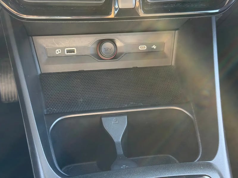 Photo de la voiture MG MG3 1.5 L Hybrid+ 195 ch Standard