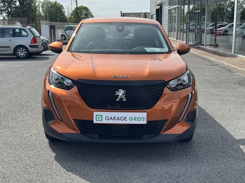 Photo de la voiture PEUGEOT 2008 PureTech 100 S&S BVM6 Active Pack