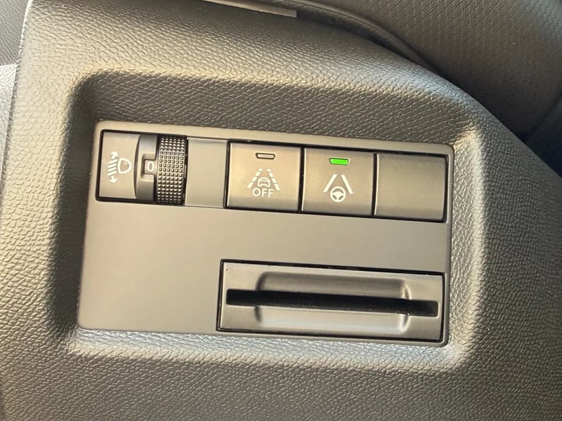 Photo de la voiture CITROEN C5 AIRCROSS C5 Aircross 1.5 BlueHDi 130ch MAX EAT8 Gris F