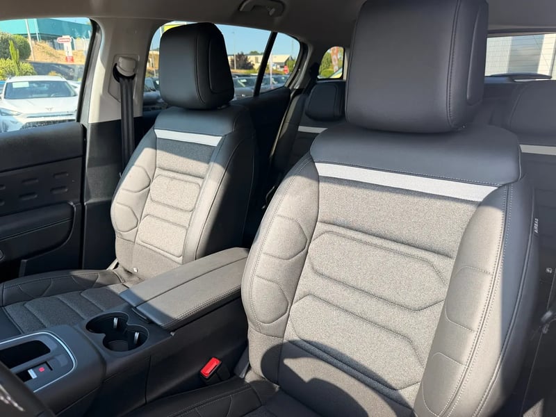 Photo de la voiture CITROEN C5 AIRCROSS C5 Aircross 1.5 BlueHDi 130ch MAX EAT8 Gris F