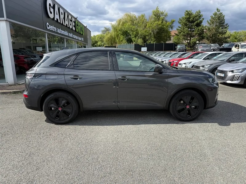 Photo de la voiture DS DS 7 Hybride Rechargeable E-Tense 225 EAT8 Performance Line +
