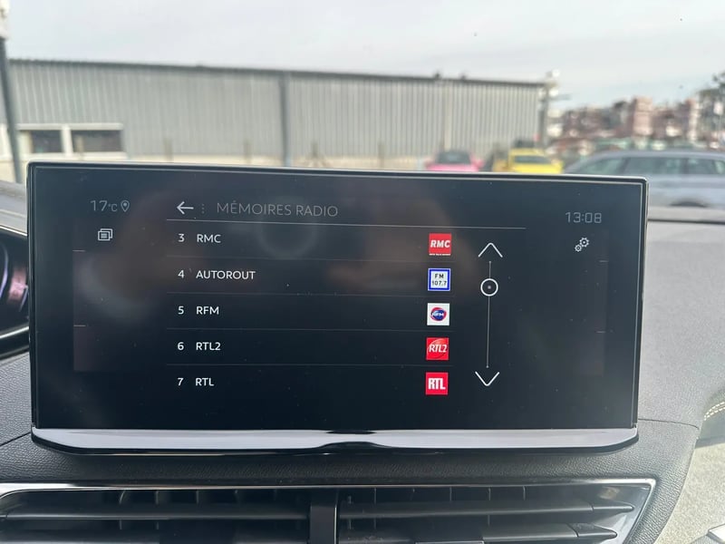 Photo de la voiture PEUGEOT 3008 Puretech 130ch S&S BVM6 GT