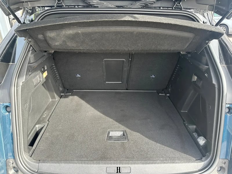 Photo de la voiture PEUGEOT 3008 Puretech 130ch S&S BVM6 GT