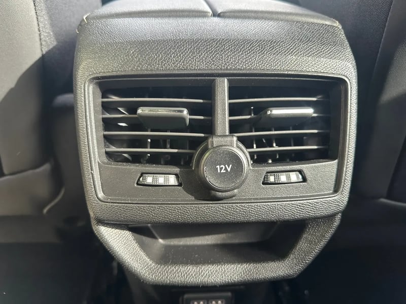 Photo de la voiture PEUGEOT 3008 Puretech 130ch S&S BVM6 GT