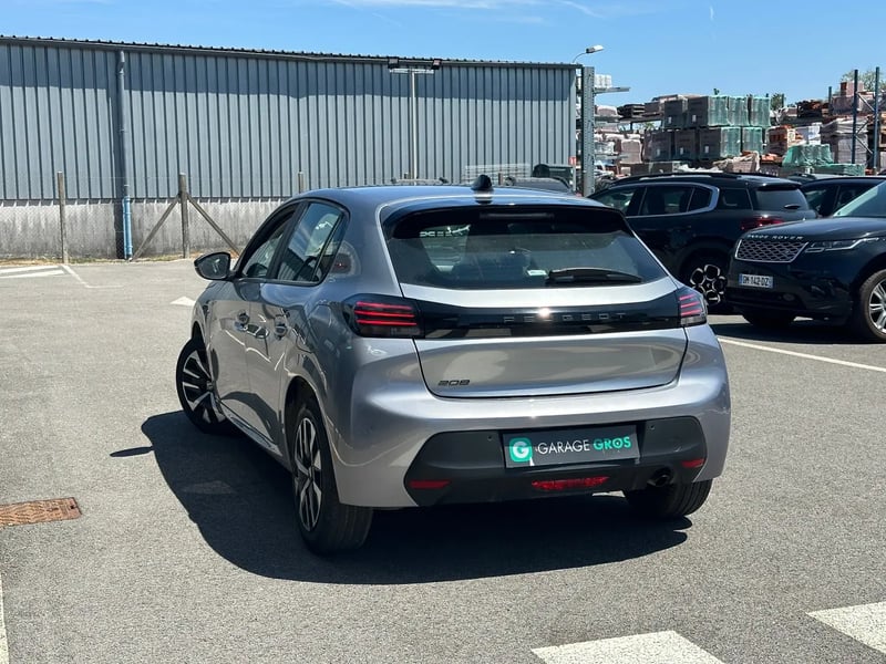 Photo de la voiture PEUGEOT 208 100 S&S BVM6 Style