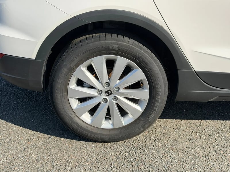 Photo de la voiture SEAT ARONA 1.0 TSI 110 ch Start/Stop DSG7 Style Business