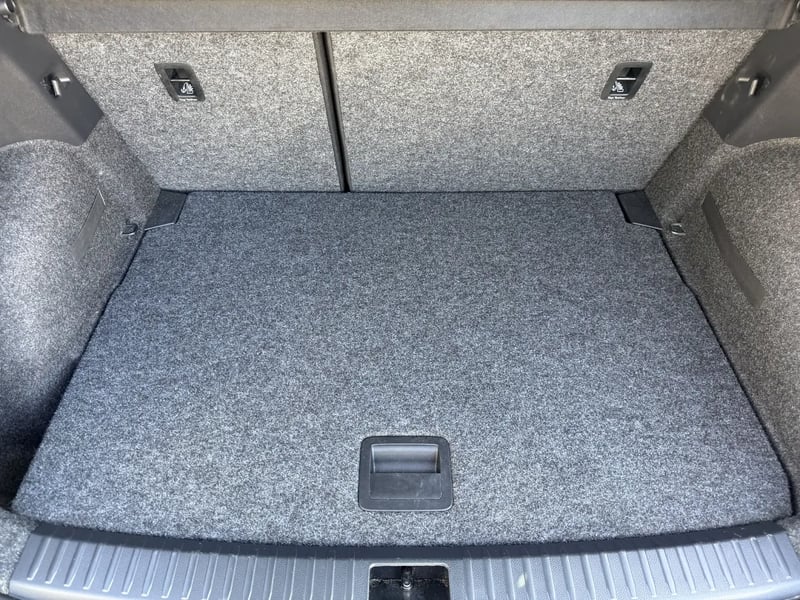 Photo de la voiture SEAT ARONA 1.0 TSI 110 ch Start/Stop BVM6 Style Business