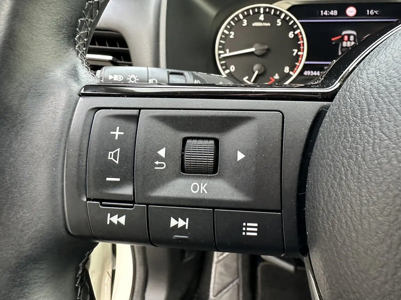 Photo de la voiture NISSAN QASHQAI Mild Hybrid 140 ch Acenta