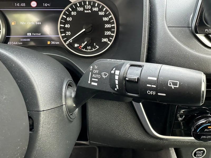 Photo de la voiture NISSAN QASHQAI Mild Hybrid 140 ch Acenta