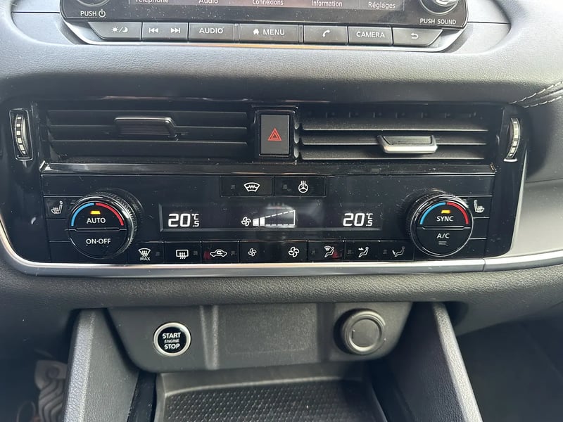 Photo de la voiture NISSAN QASHQAI Mild Hybrid 140 ch Acenta