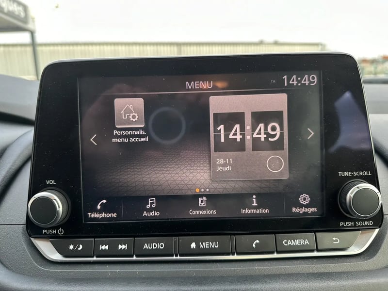 Photo de la voiture NISSAN QASHQAI Mild Hybrid 140 ch Acenta