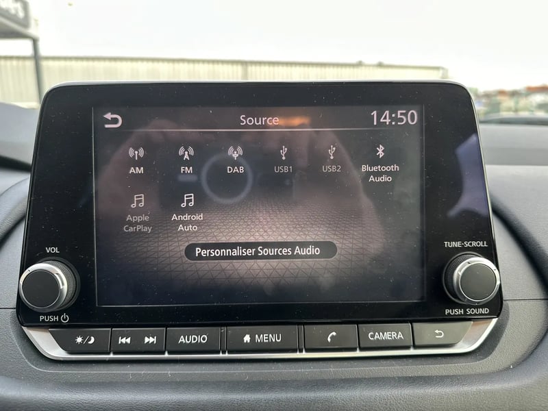 Photo de la voiture NISSAN QASHQAI Mild Hybrid 140 ch Acenta