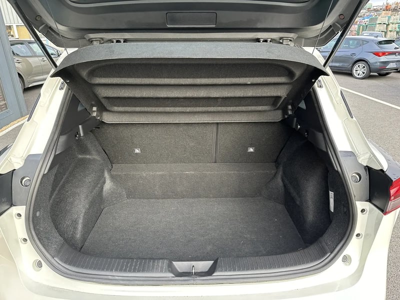 Photo de la voiture NISSAN QASHQAI Mild Hybrid 140 ch Acenta