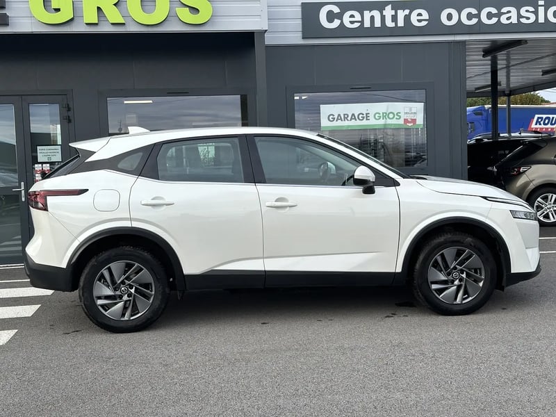 Photo de la voiture NISSAN QASHQAI Mild Hybrid 140 ch Acenta