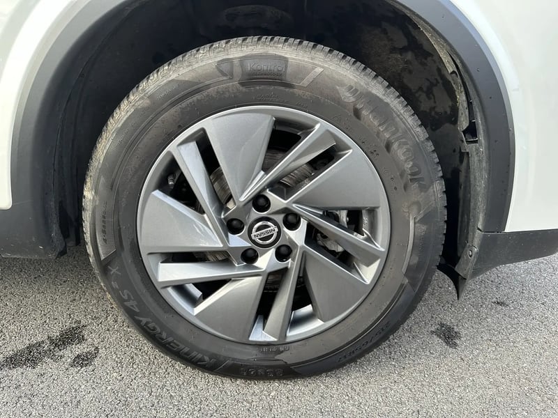 Photo de la voiture NISSAN QASHQAI Mild Hybrid 140 ch Acenta