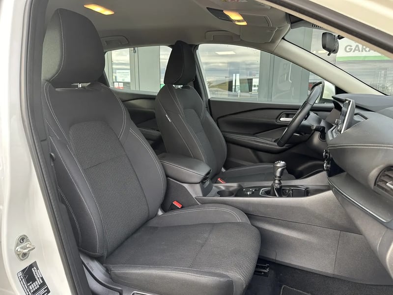 Photo de la voiture NISSAN QASHQAI Mild Hybrid 140 ch Acenta