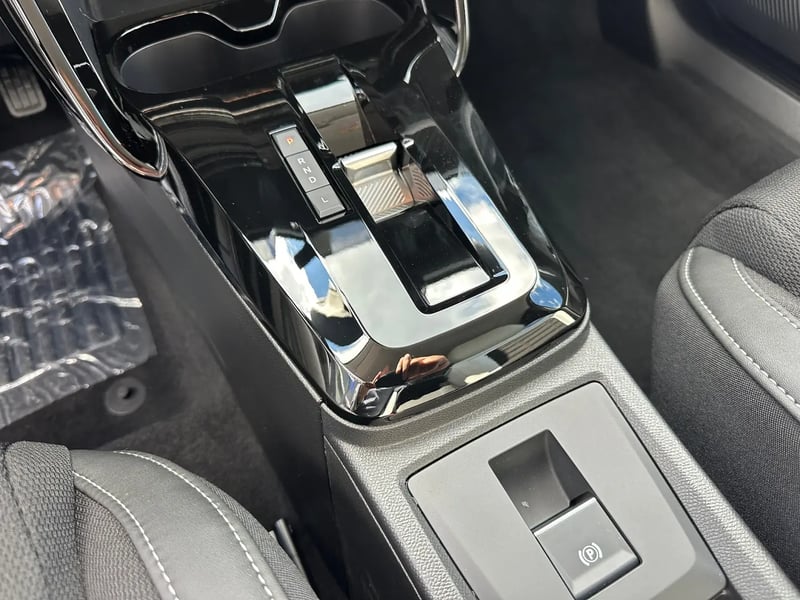 Photo de la voiture CITROEN C3 AIRCROSS Hybride 145 ch Aut Max