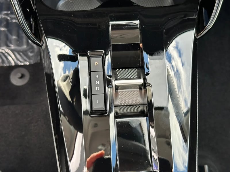 Photo de la voiture CITROEN C3 AIRCROSS Hybride 145 ch Aut Max