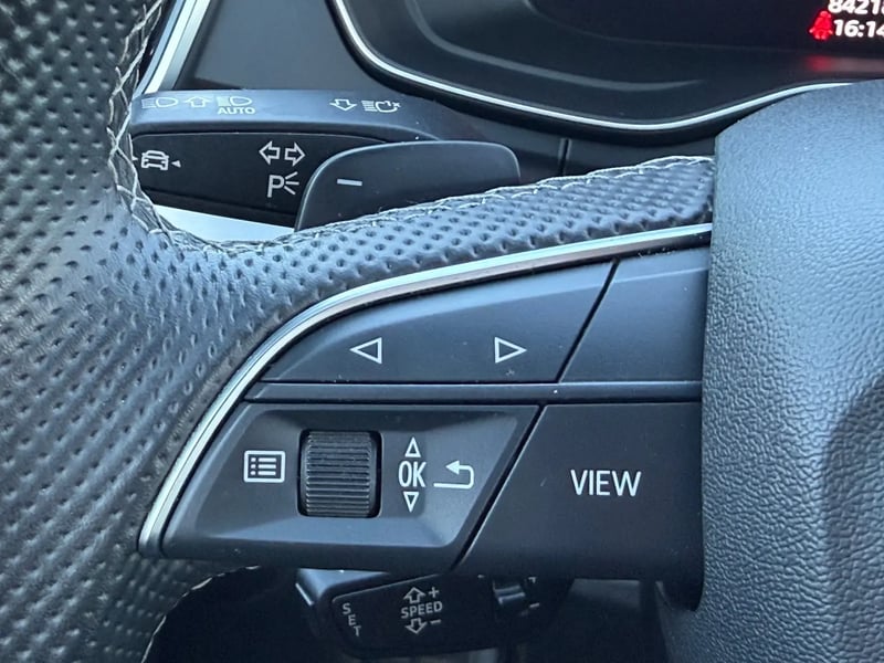 Photo de la voiture AUDI Q5 SPORTBACK 35 TDI 163 S tronic 7 S line