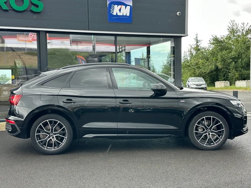 Photo de la voiture AUDI Q5 SPORTBACK 35 TDI 163 S tronic 7 S line