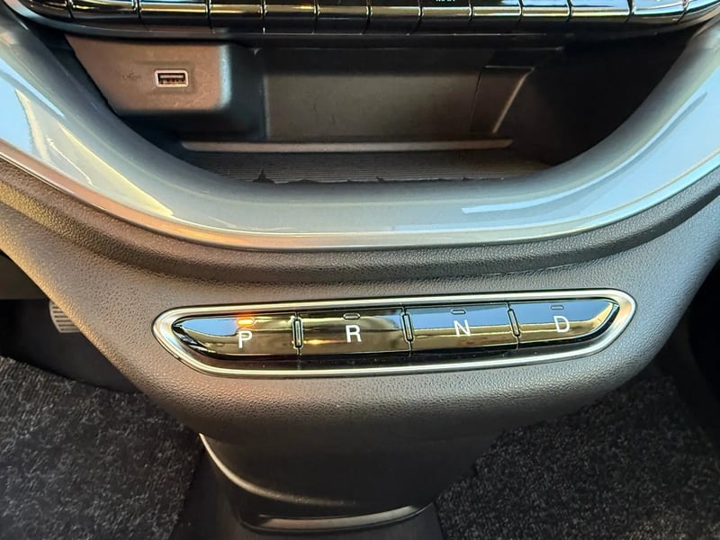Photo de la voiture FIAT 500e BERLINE 500 e 95ch Pack Confort MY24 JAUNE