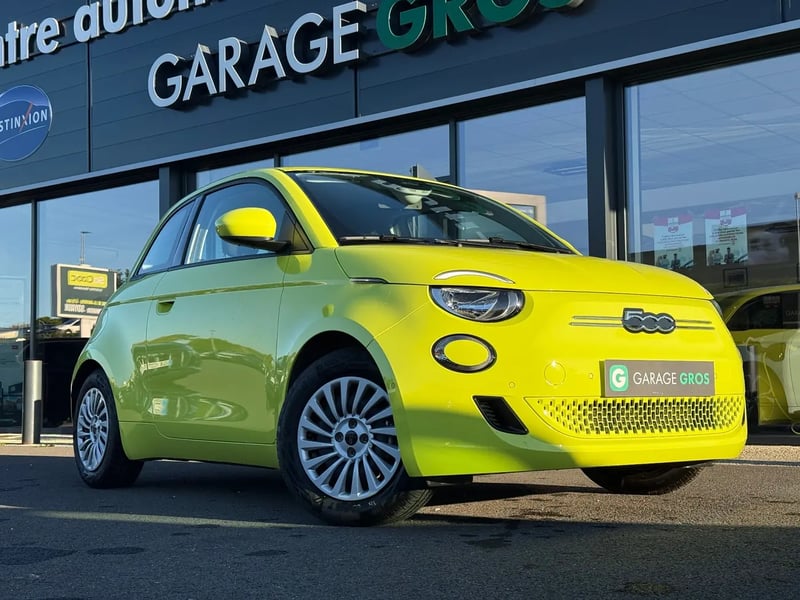 Photo de la voiture FIAT 500e BERLINE 500 e 95ch Pack Confort MY24 JAUNE