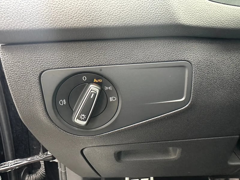 Photo de la voiture VOLKSWAGEN TIGUAN 1.5 TSI 150ch DSG7 Life Plus