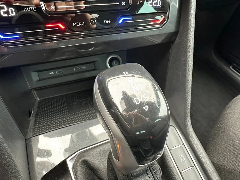 Photo de la voiture VOLKSWAGEN TIGUAN 1.5 TSI 150ch DSG7 Life Plus