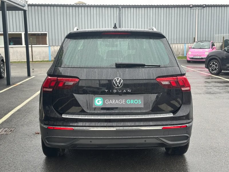 Photo de la voiture VOLKSWAGEN TIGUAN 1.5 TSI 150ch DSG7 Life Plus