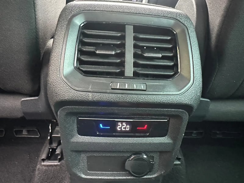 Photo de la voiture VOLKSWAGEN TIGUAN 1.5 TSI 150ch DSG7 Life Plus