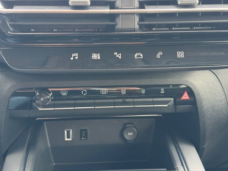 Photo de la voiture CITROEN C5 AIRCROSS Hybride 136 e-DCS6 Max