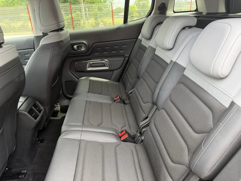 Photo de la voiture CITROEN C5 AIRCROSS Hybride 136 e-DCS6 Max