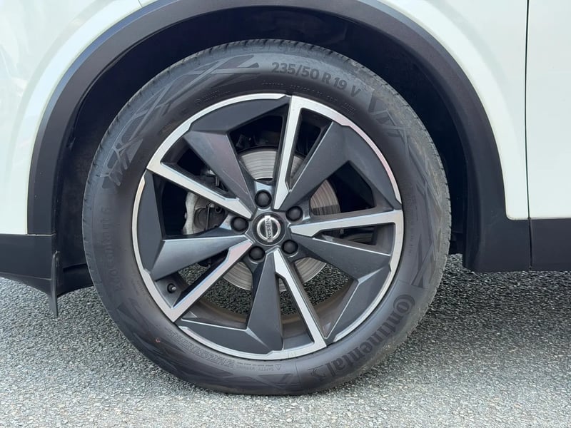 Photo de la voiture NISSAN QASHQAI 2021 Mild Hybrid 140 ch Tekna