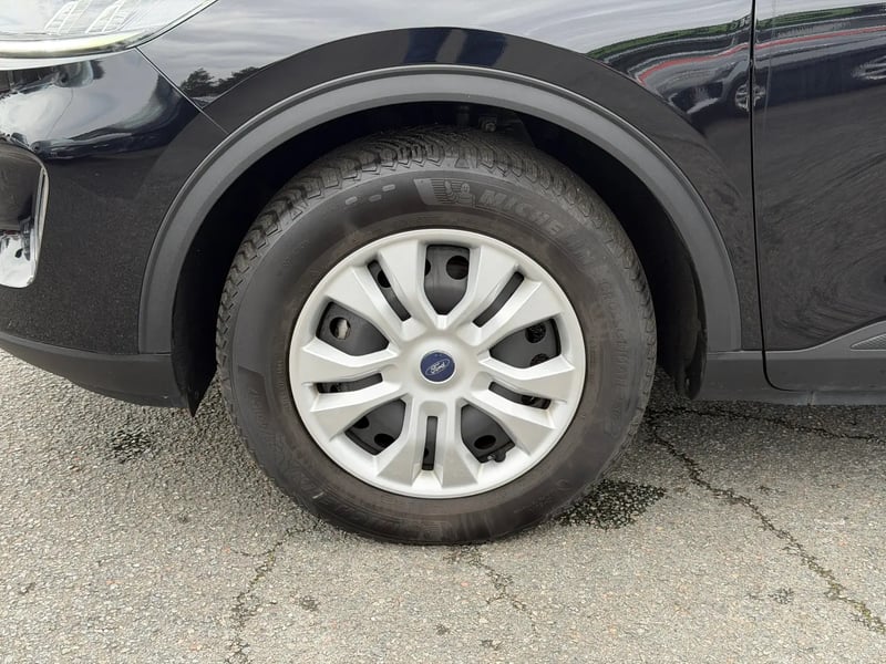 Photo de la voiture FORD KUGA 1.5 EcoBoost 150 BVM6 Titanium