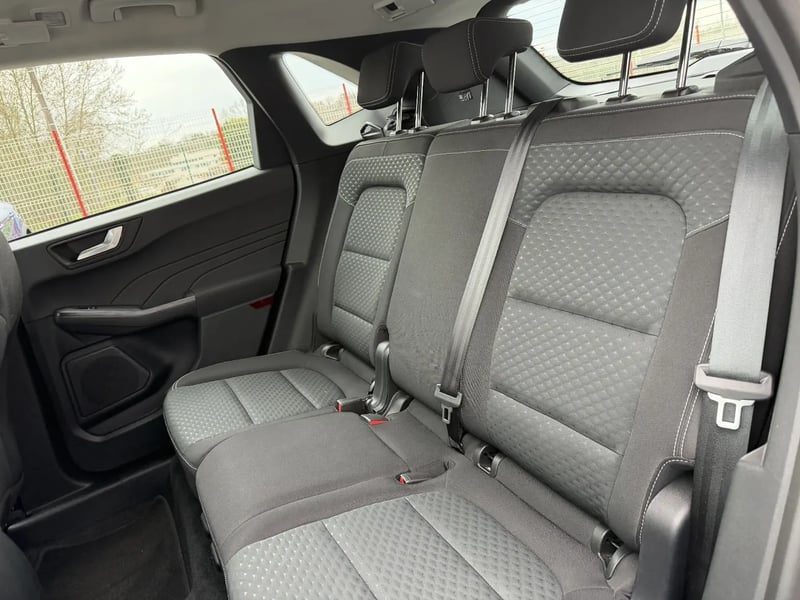 Photo de la voiture FORD KUGA 1.5 EcoBoost 150 BVM6 Titanium