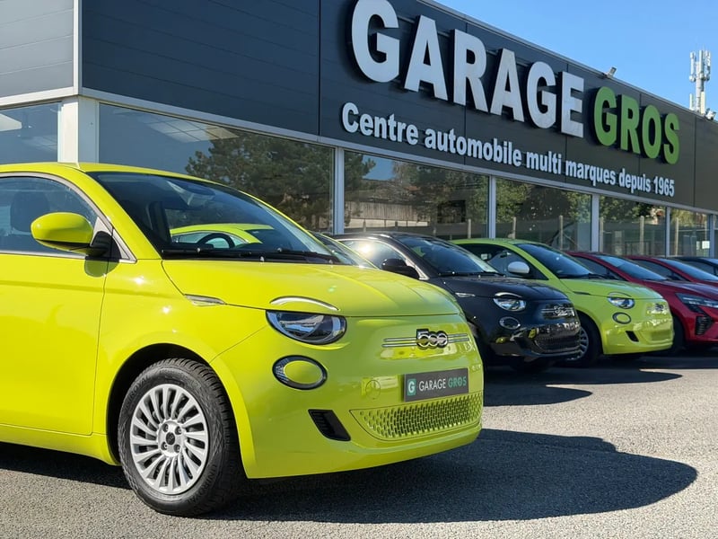 Photo de la voiture FIAT 500e BERLINE 500 e 95 ch Nouvelle 500