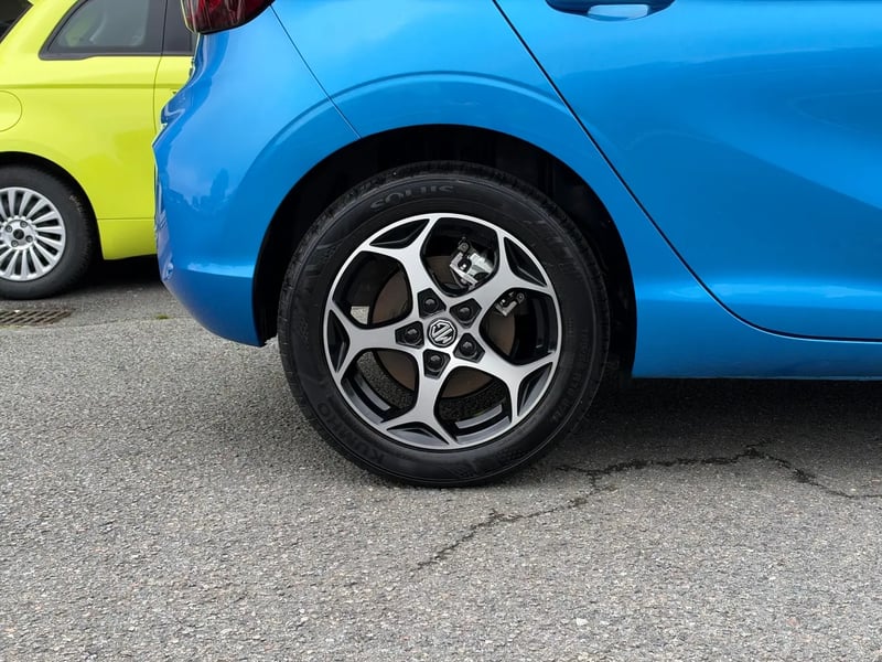 Photo de la voiture MG MG3 1.5 L Hybrid+ 195 ch Luxury