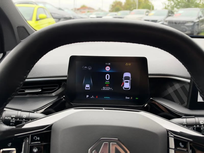 Photo de la voiture MG MG3 1.5 L Hybrid+ 195 ch Luxury